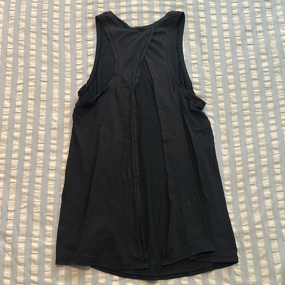 Lululemon All Tied Up tank black size 4 - Picture 3 of 4